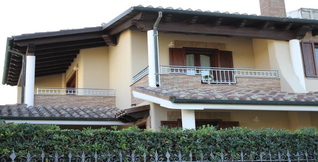 بلدية آسميني B&B Martina المظهر الخارجي الصورة